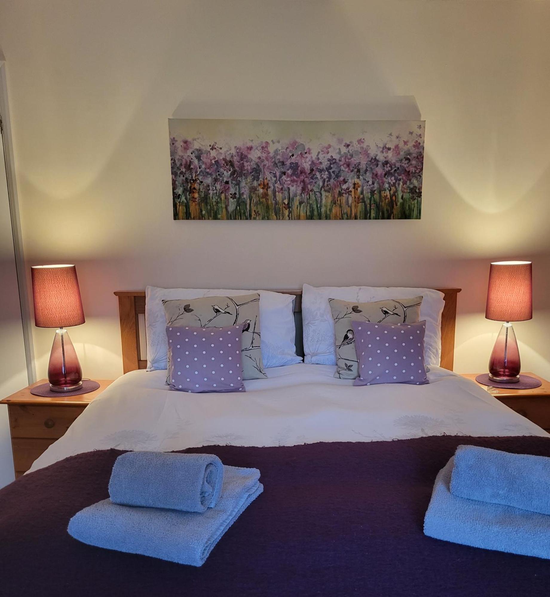 Grayz Townhouse - Free Onsite Parking For 2 Cars Villa Lincoln Exterior photo